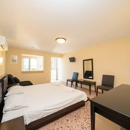 Lorenzo House ラッシ