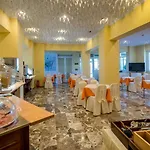 Lorenzo House 3*