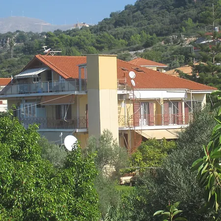 Aparthotel Lorenzo House 3*