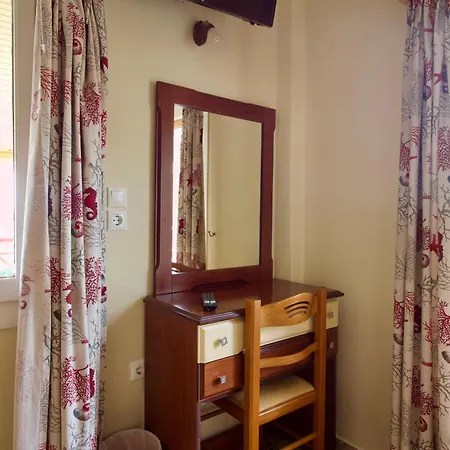 Lorenzo House Aparthotel Lassi (Kefalonia)