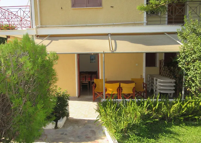 Lorenzo House Апарт-отель Ласси