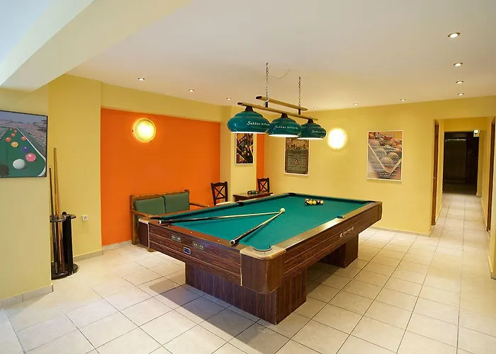 Lorenzo House Апарт-отель 3*