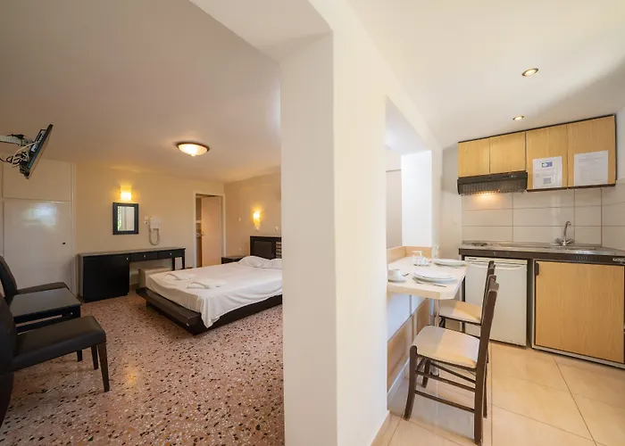 Апарт-отель Lorenzo House 3*