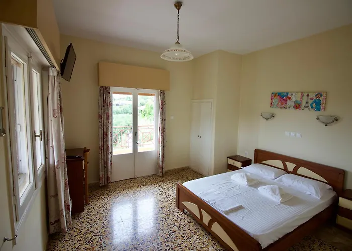 Lorenzo House Апарт-отель 3*