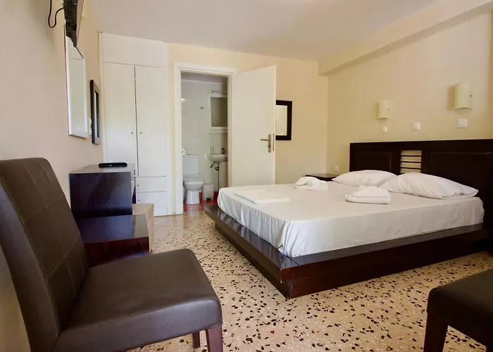 Lorenzo House Ласси