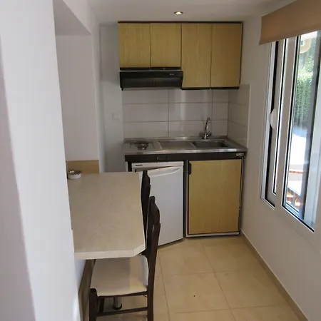 Lorenzo House Aparthotel Lassi (Kefalonia)