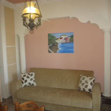 Lorenzo House Aparthotel Lassi (Kefalonia)