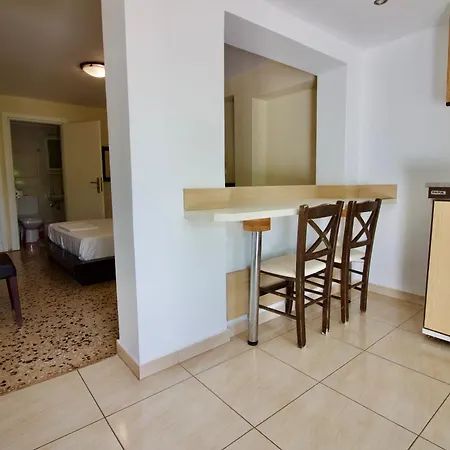 Aparthotel Lorenzo House Lassi (Kefalonia)